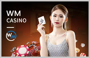 Bàn chơi Blackjack với các lá bài và chip cược